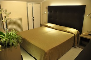 Hotel Thea