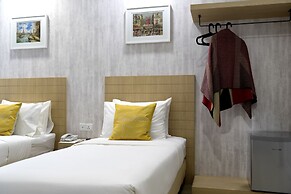 LightHouse Hotel & ShortStay