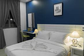 LightHouse Hotel & ShortStay