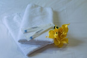 LightHouse Hotel & ShortStay