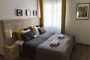 Lounge Apartments
