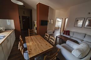 Lounge Apartments