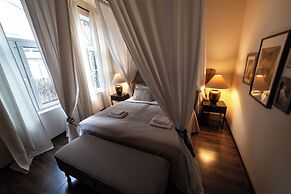 Lounge Apartments