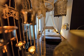Lounge Apartments