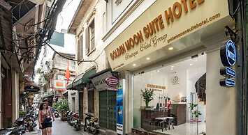 Golden Moon Suite Hotel