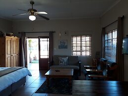 Tourist Lodge Gansbaai
