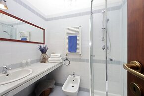 Bellezza al Colosseo B&B and Apartments