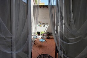 Bellezza al Colosseo B&B and Apartments