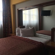 Hotel Mina