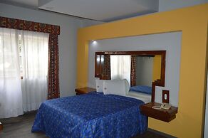 Hotel Mina