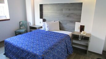 Hotel Mina