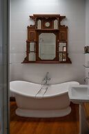 Issaquena Heights Boutique Hotel