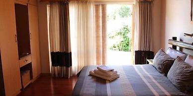 Aark Guest Lodge