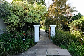 Whispering Oaks