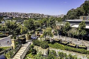 Arise Hotel Golden Horn