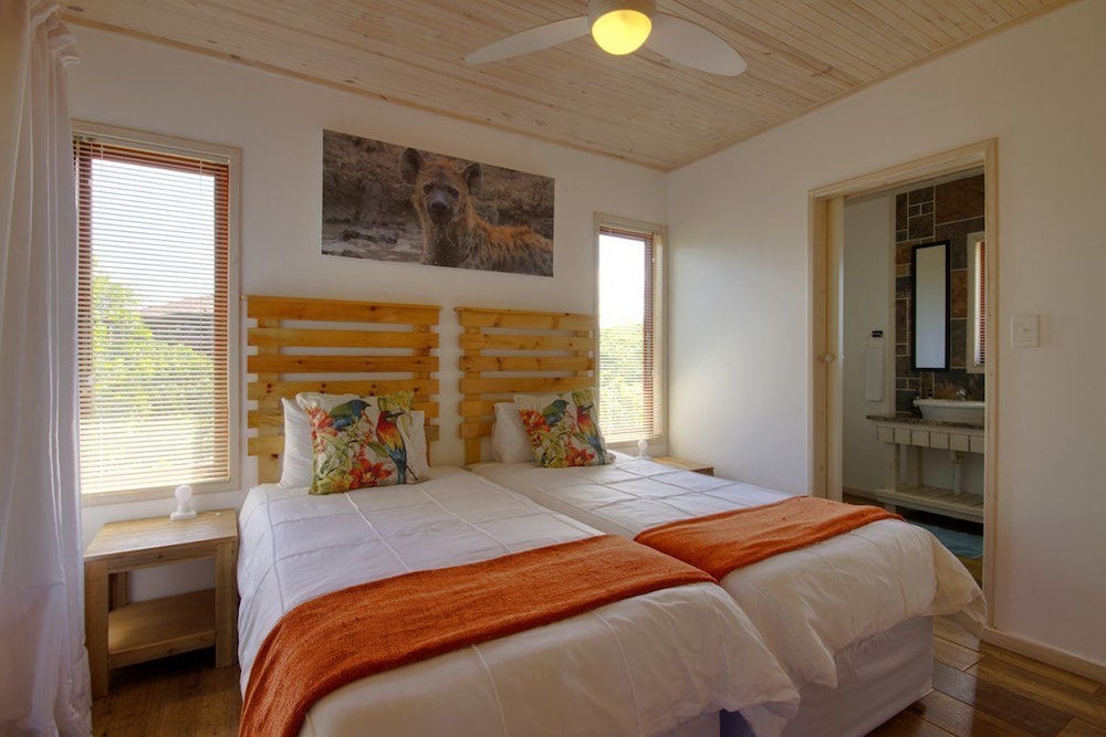 Monzi Safari Lodge