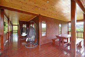 Monzi Safari Lodge