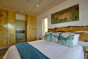 Monzi Safari Lodge
