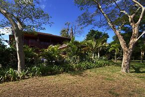 Monzi Safari Lodge