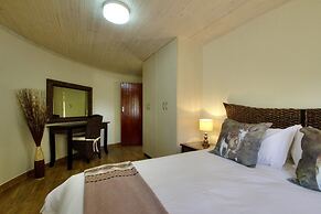 Monzi Safari Lodge