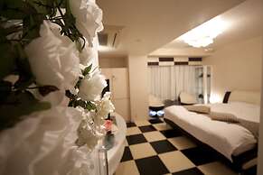 V Hotel - Adults Only