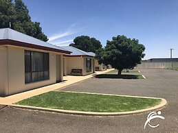 Coro Club Motel