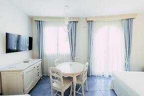 Baia Delphis Resort