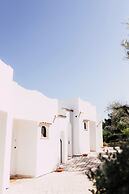 Baia Delphis Resort