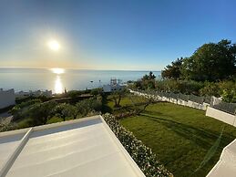 Baia Delphis Resort