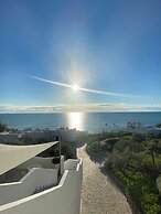Baia Delphis Resort
