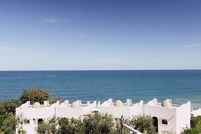 Baia Delphis Resort