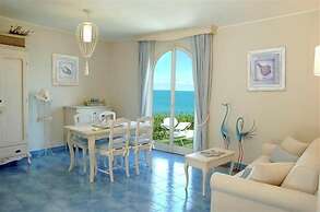 Baia Delphis Resort