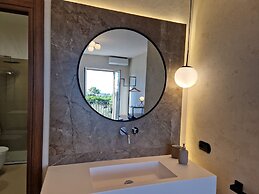 B&B Lekythos