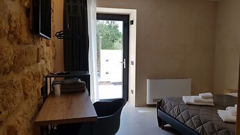 B&B Lekythos