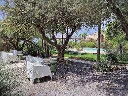 B&B Lekythos