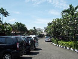 Puri Jaya Hotel
