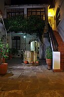 Hostal Sucre