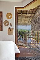 La Villa Luz Adults Only