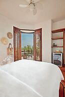 La Villa Luz Adults Only