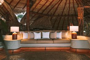 La Villa Luz Adults Only