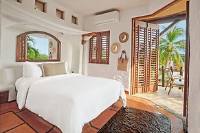 La Villa Luz Adults Only