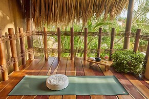 La Villa Luz Adults Only
