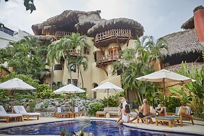 La Villa Luz Adults Only