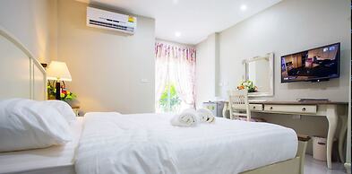 De Ville Nakhon