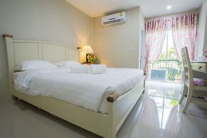 De Ville Nakhon