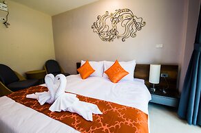 Chomphu Resort Khaolak