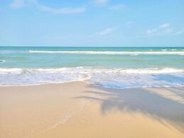 Khanom Golden Beach Hotel