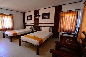 Alongkot Beach Resort Khanom