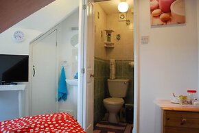 Clift Guest House