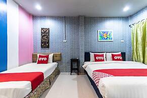 OYO 75304 Riverside Guesthouse